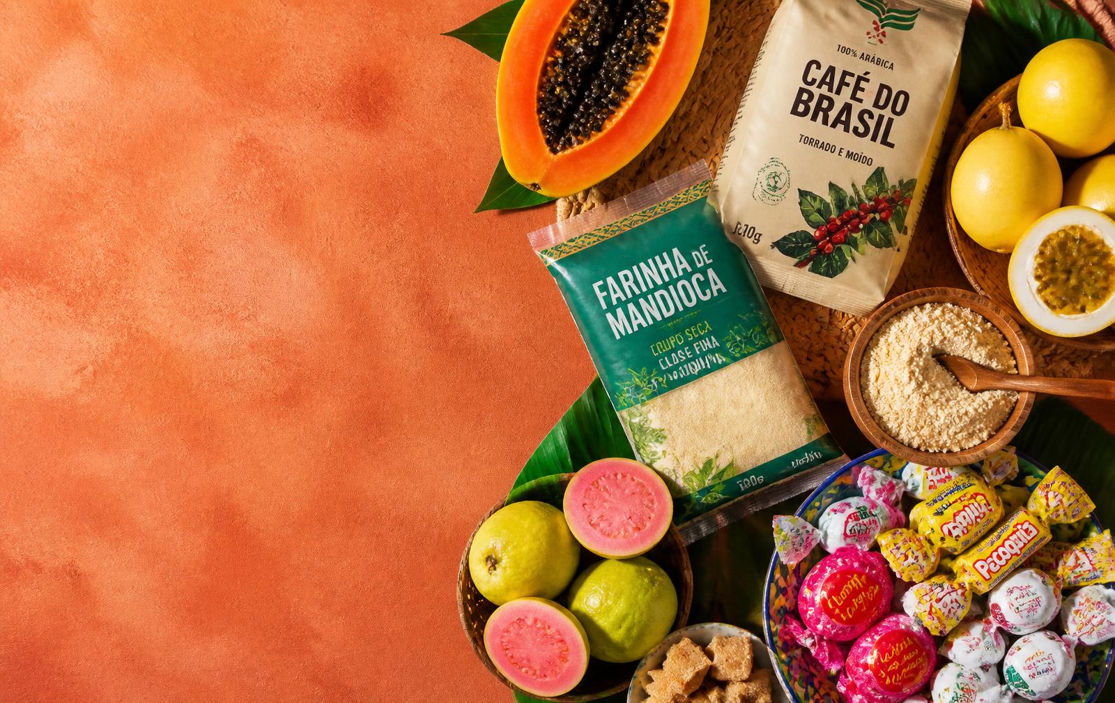Mesa com produtos brasileiros de mercearia